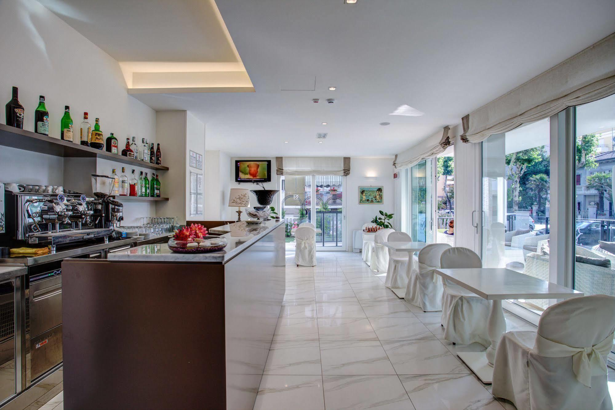 Rimini Suite Hotel 4*