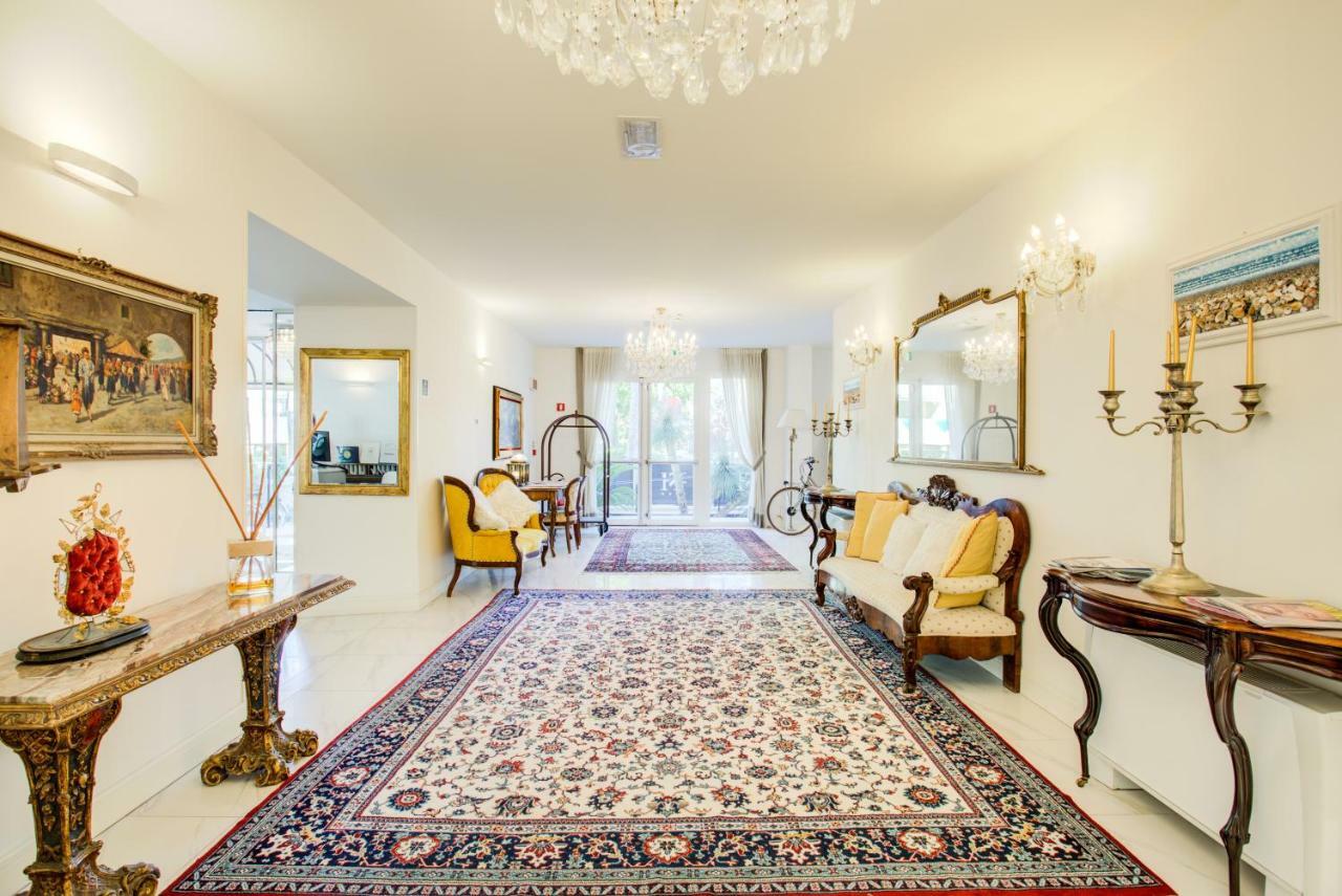 Hotel Rimini Suite Hotel 4*